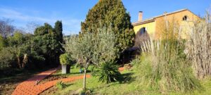 Hébergement écoresponsable en Provence avec vue sur la nature
