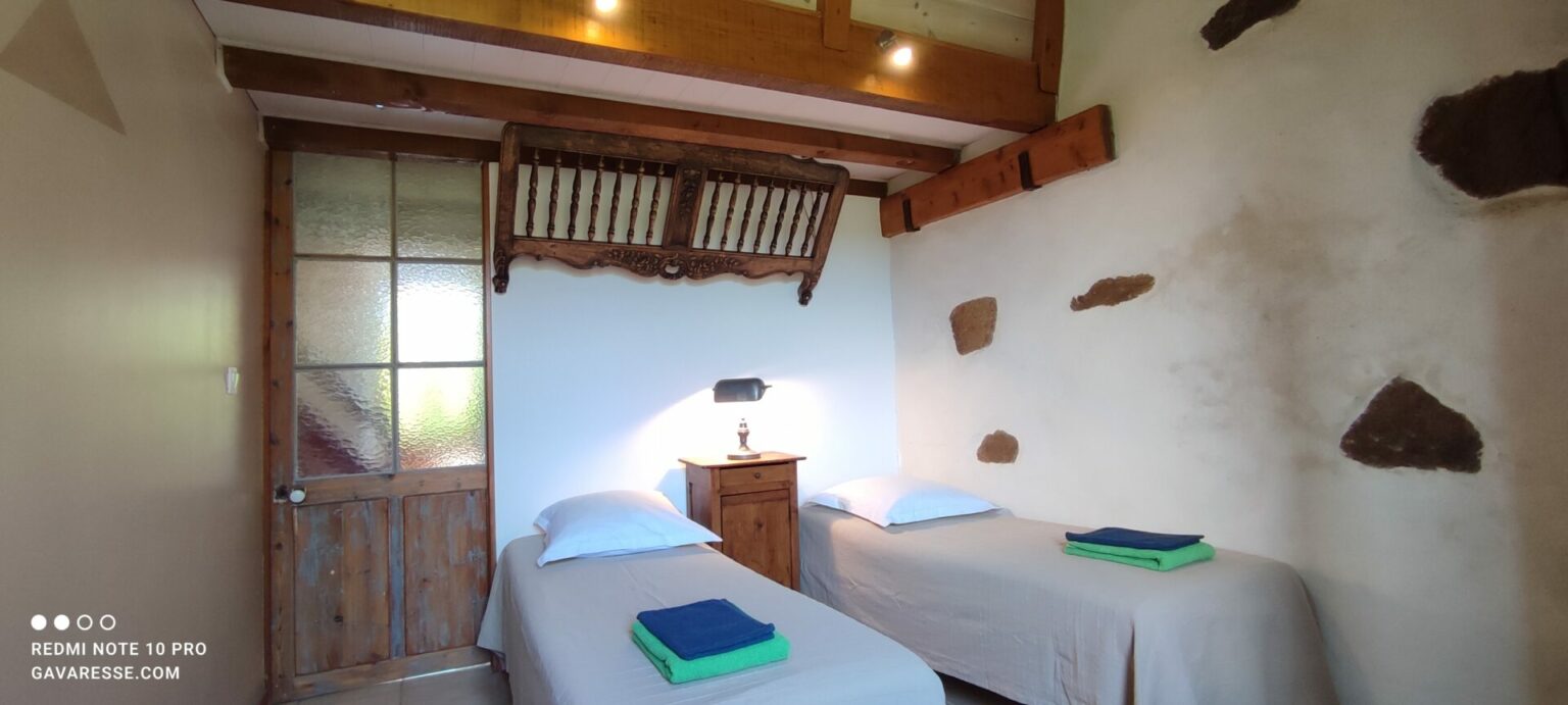 Chambre 6 Gîte l'Orangeraie Lits individuels 70x190 Relaxation Var