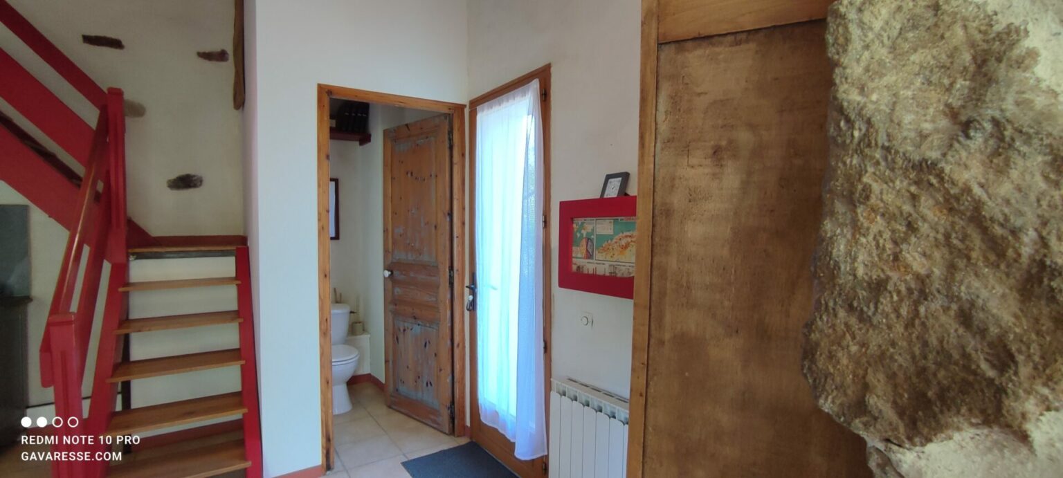 Accès WC rez-de-chaussée Gîte l'Orangeraie Le Pradet