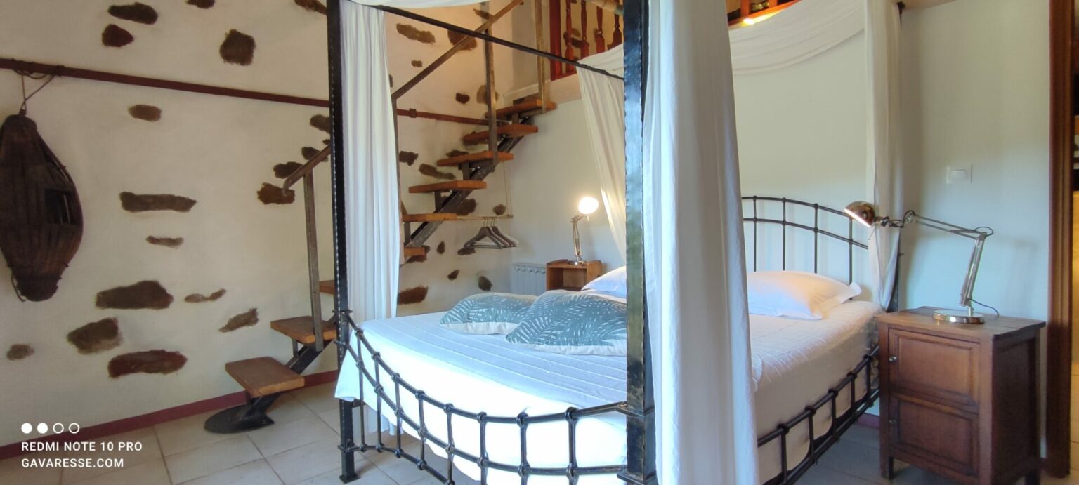 Chambre 4 lit double Gîte La Fenière Mezzanine Chambre 5 Le Pradet